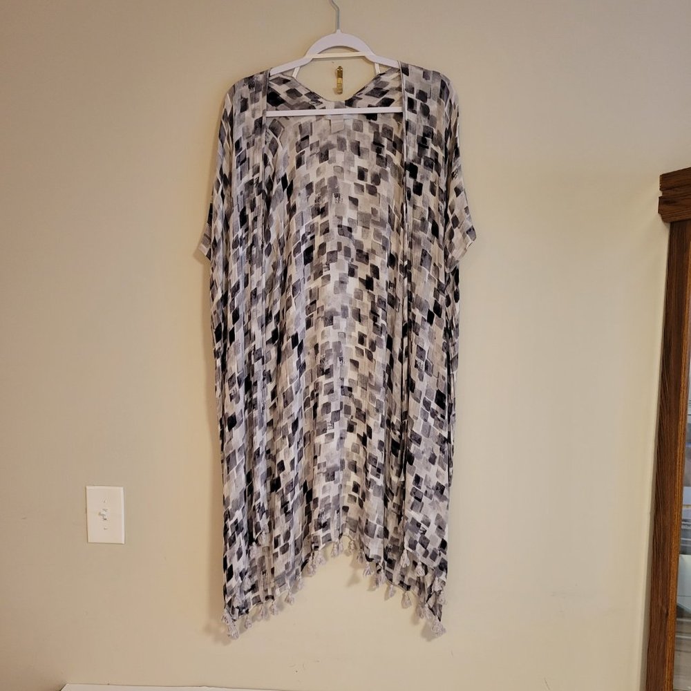 Nordstrom Shades Of Gray Blocks Kimono